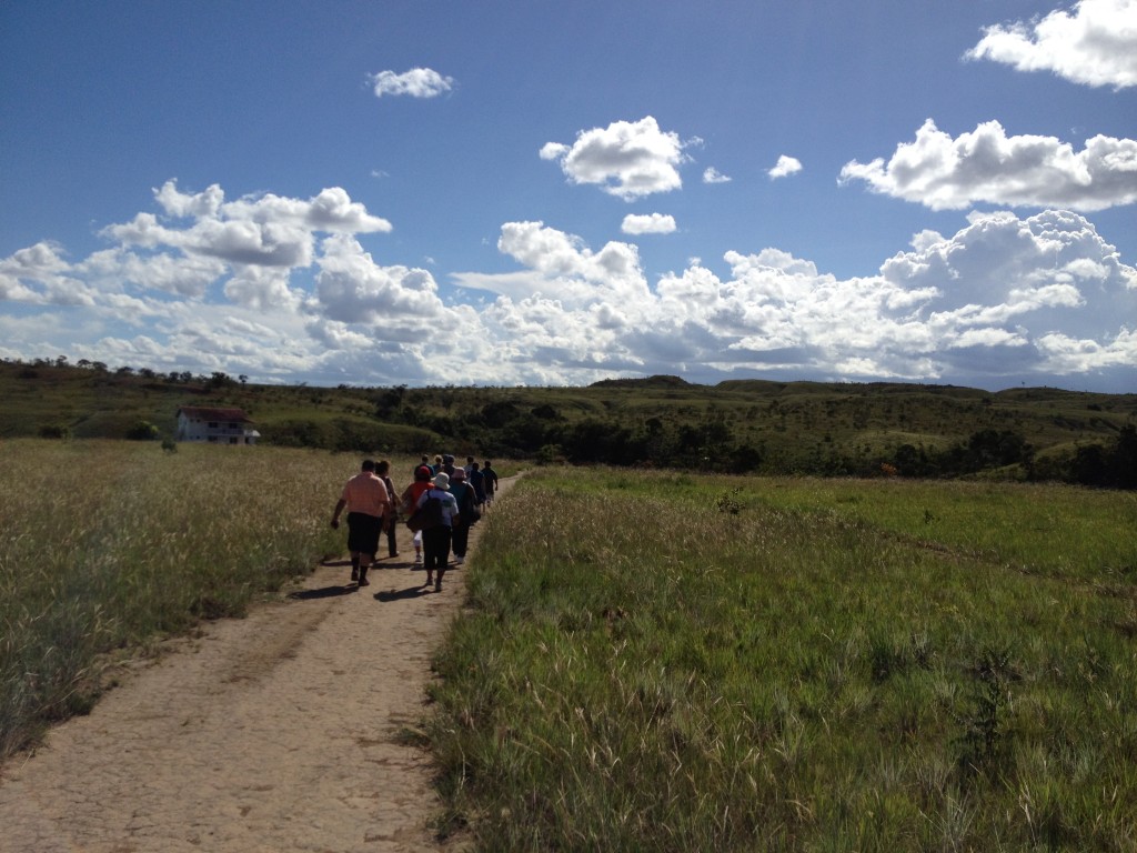 Walk to Orinduik Falls