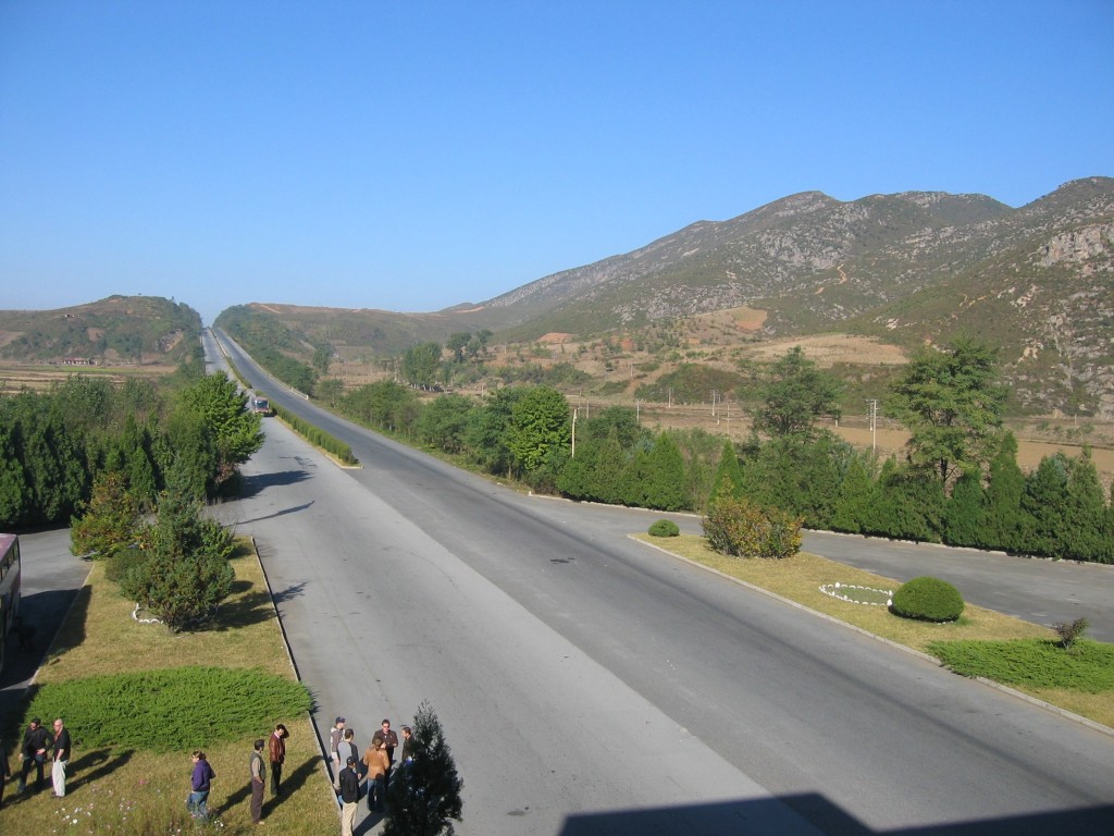 dprk-0863-B-rest stop