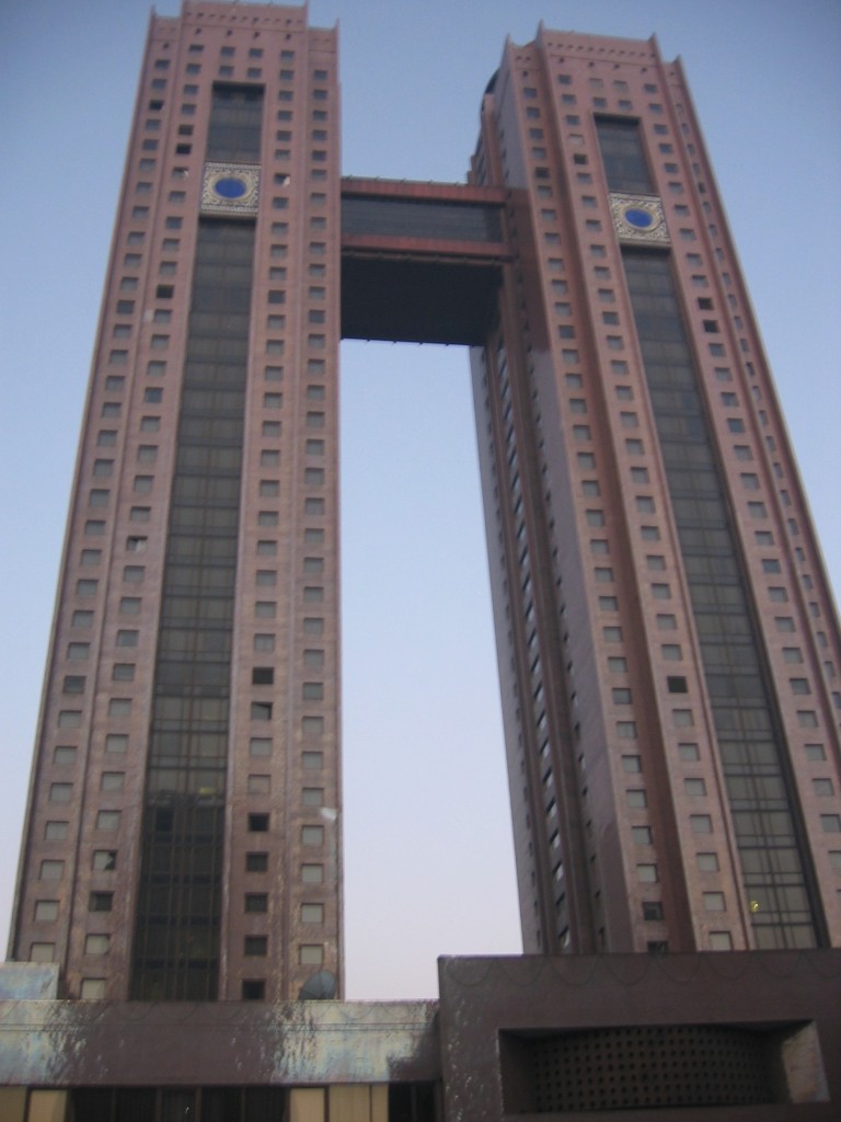 dprk-1718-B-koryo hotel